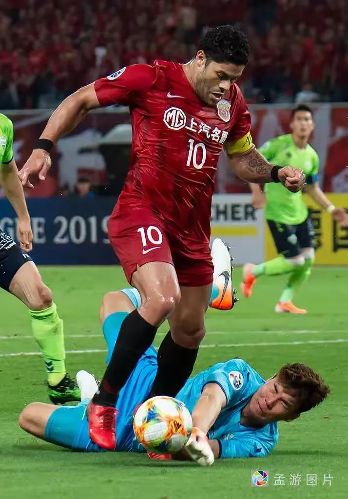 九游娱乐-风云突变瓦伦西亚冲刺阶段门线救险，亚冠版图或重绘，引发热议，身体对抗强度拉满的简单介绍