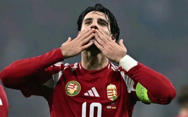 九游体育- 哈兰德在塞尔维亚队比赛中连败,败北引发热议的原因 